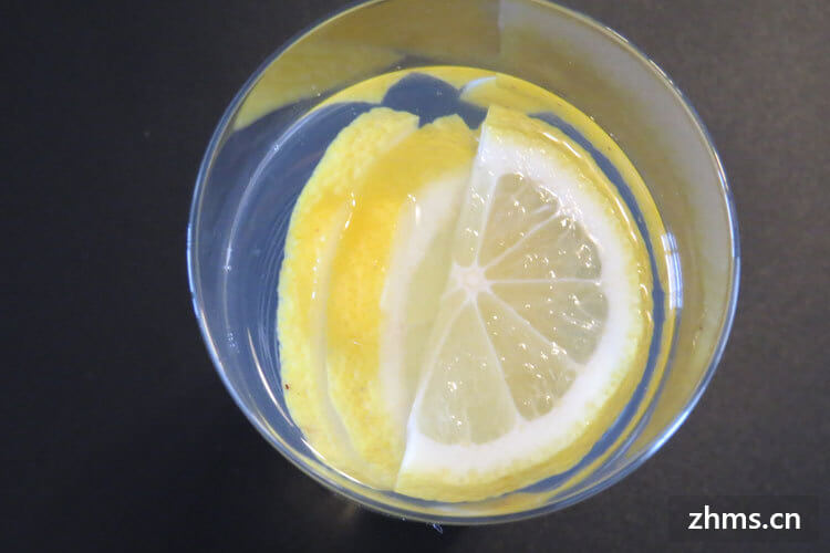 自制柠檬蜂蜜水的做法