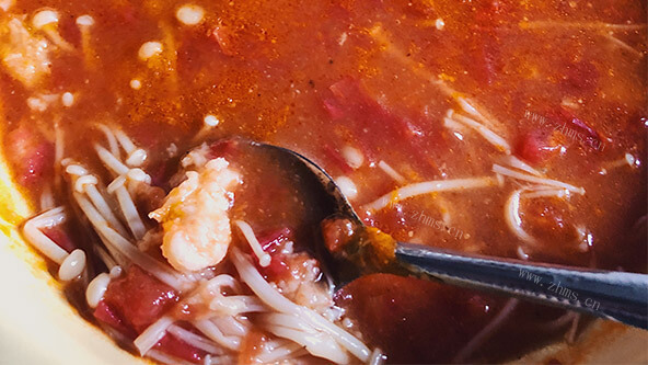 酸酸的鲜味番茄虾滑金针菇汤
