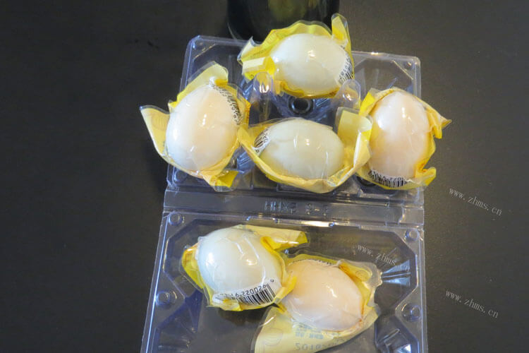 买了咸鸭蛋，不知道生的咸鸭蛋黄怎样保存？
