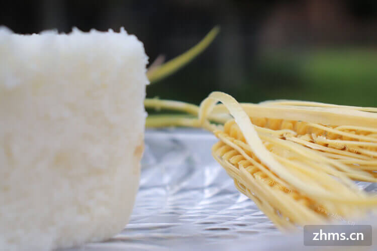 端午节吃粽子是为了纪念屈原，中秋节吃桂花糕的含义是什么？