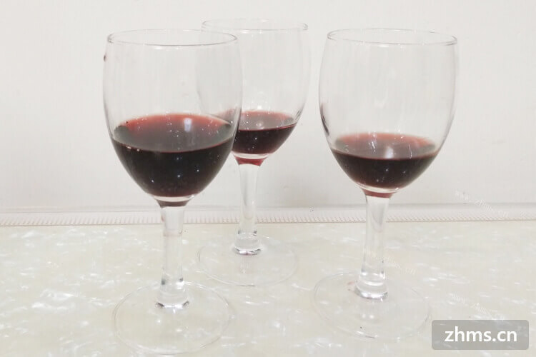 如何喝红酒才显得优雅、有品位？