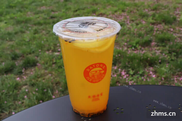 想要开个可以加盟的店，请问耕喜台湾水果茶饮品加盟费多不多？