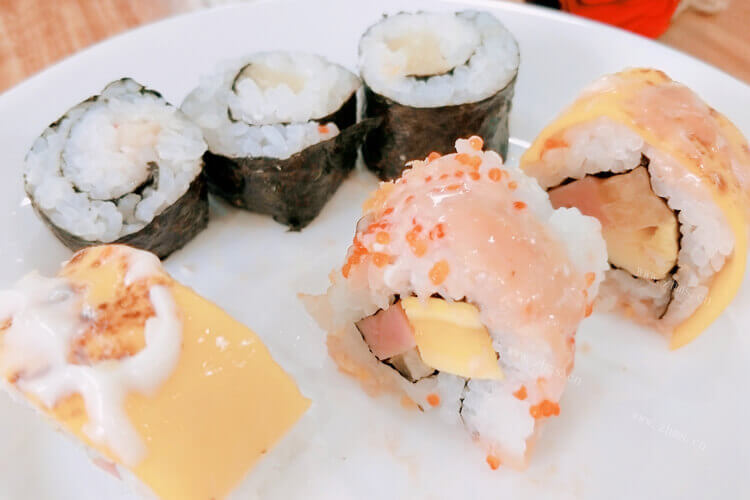 很喜欢吃寿司，问寿司醋怎么用在紫菜包饭里？