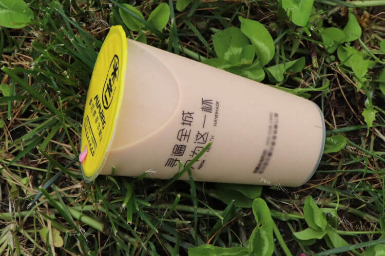 晚上点了外卖奶茶，奶茶放冰箱隔夜还能喝？