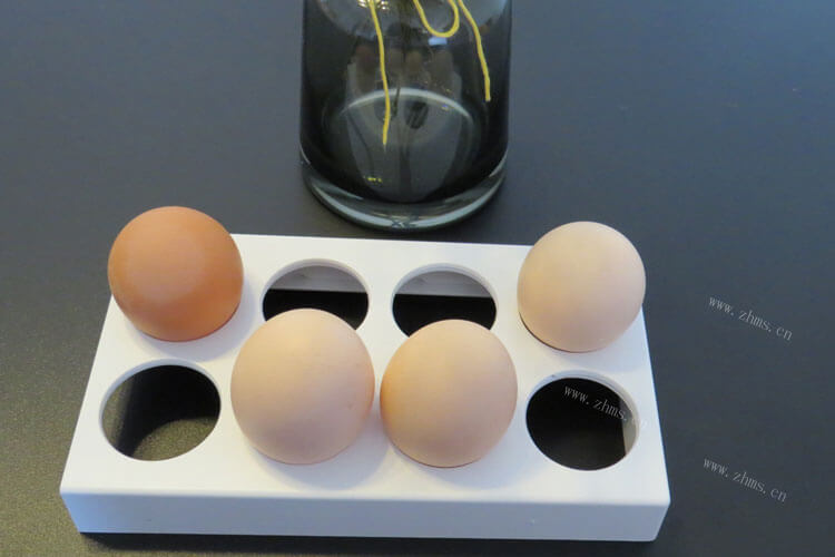 孩子要吃蒸鸡蛋，蒸鸡蛋破裂是怎么回事呢？