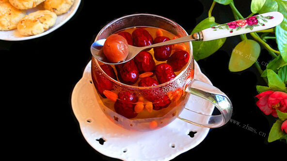 红枣桂圆菊花枸杞茶，这么多成分一起的茶你喝过吗