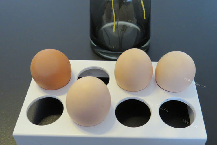 早餐来一碗鸡蛋羹是最好的，蒸鸡蛋蜂窝状怎么回事？