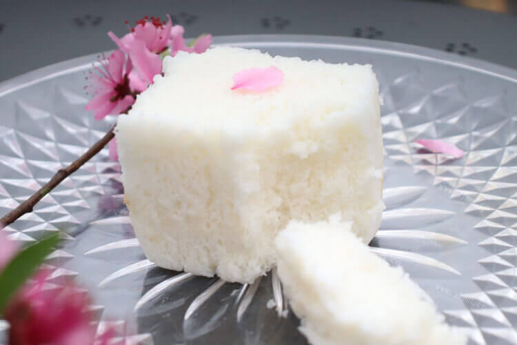 桂花糕的做法是比较多的，马蹄粉做椰汁桂花糕好吃吗？