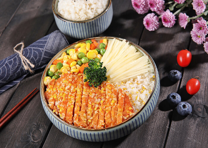 外婆屯卤肉饭加盟2.jpg 外婆屯卤肉饭加盟2.jpg