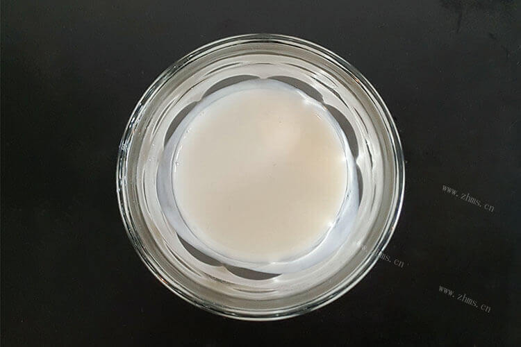自己做的酸奶都起泡泡了，酸奶为什么会起泡泡？