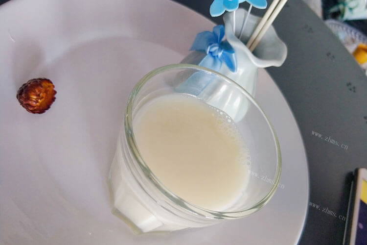 我想自己做包子，蒸包子用牛奶发酵粉和面发不起怎么处理呢？