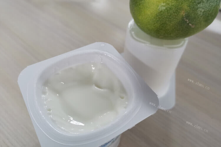 厚的炒酸奶味道非常好，炒酸奶怎么能炒的厚呢？