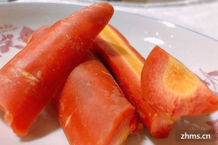 胡萝卜我们经常食用，那么你知道胡萝卜要煮多久吗？
