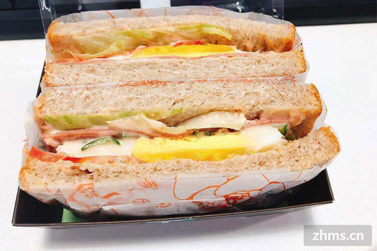 便利店里面经常能够买到的三明治热量有多少呢