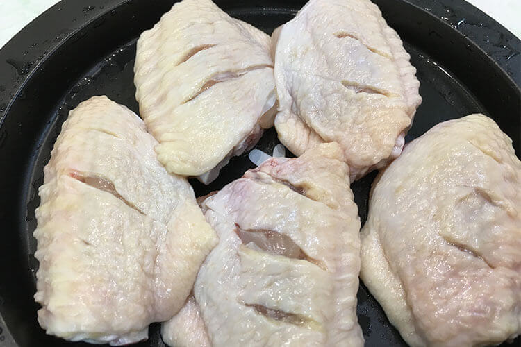想腌制鸡翅，请问鸡翅腌制方法是？