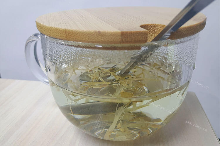 白桃乌龙茶挺好喝的，请问白桃乌龙茶的口感描述应该怎么写？