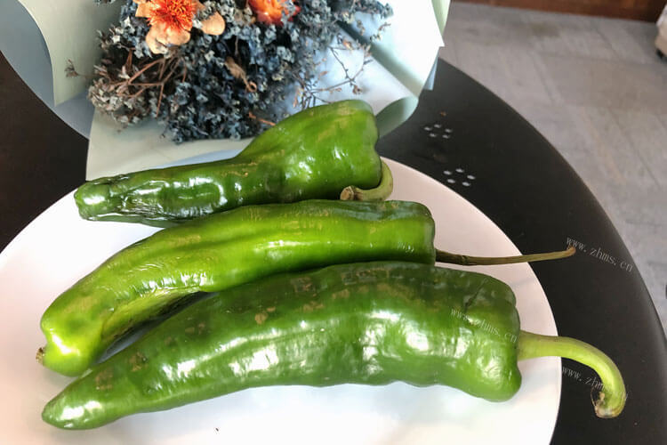 买了一点蒲瓜，蒲瓜辣椒怎么做好吃