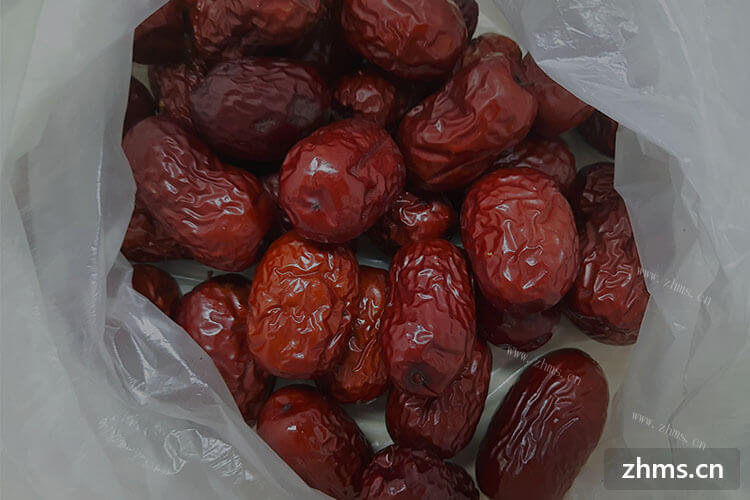 谁知道一颗红枣的热量大概有多少