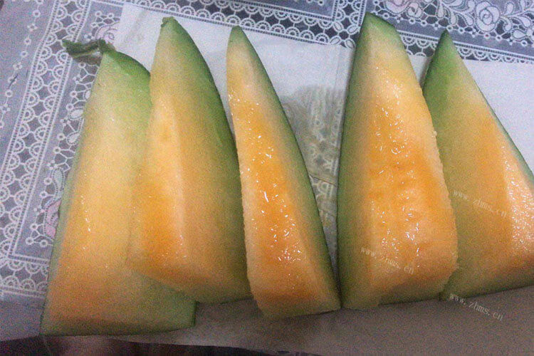 黄金蜜瓜和哈密瓜哪个甜？不知道选择哪一个好吃