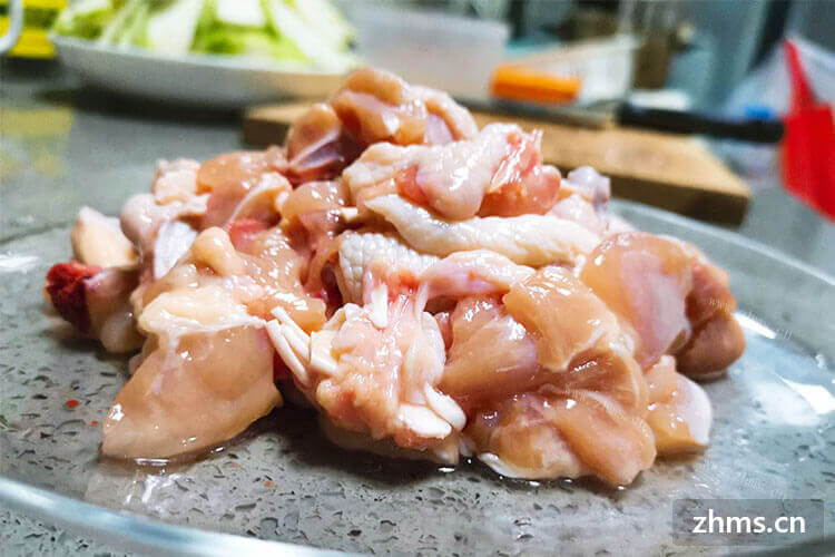 最近猪肉涨价了，转买鸡，想知道现在笨鸡肉的价格是多少？