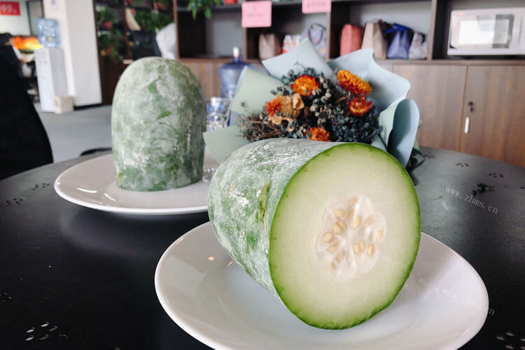 冬瓜花的颜色和形状请问是什么样子的呢？什么时候能吃呢？