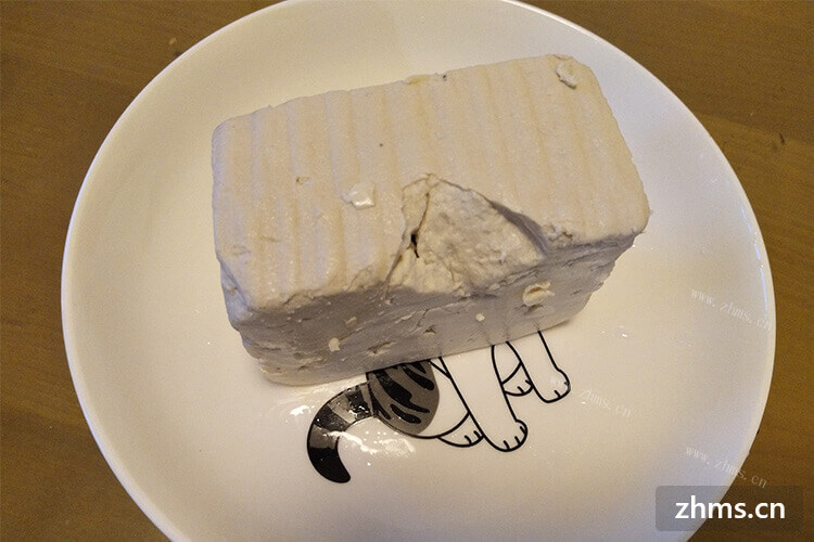 小白菜炖豆腐如何好吃呢？里面需要放什么调味料呢？