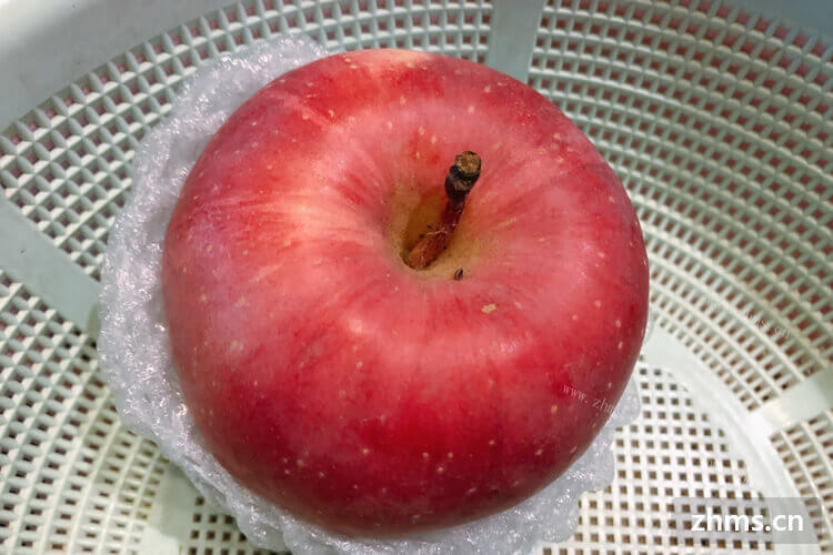 削皮苹果怎么保鲜才能使苹果不变色呢