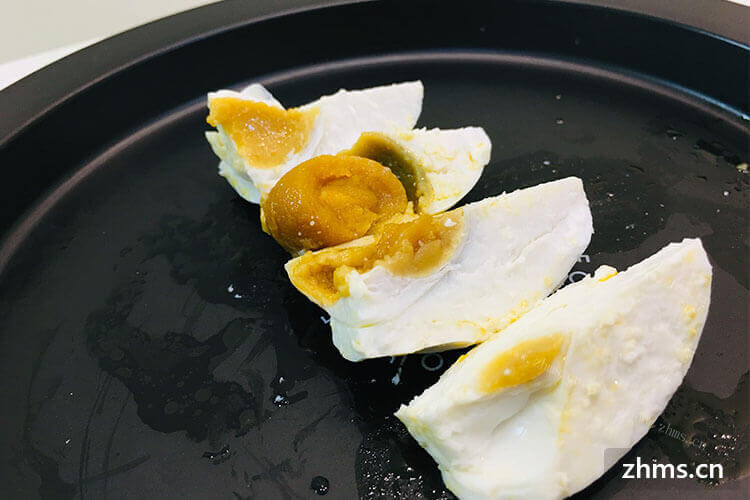 我们常将咸蛋蒸着吃，咸蛋蒸多久能熟？