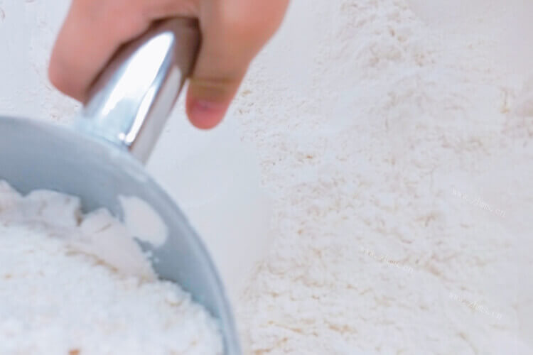 什么是黑全麦面粉，黑全麦面粉和荞麦面粉的区别是什么呢？