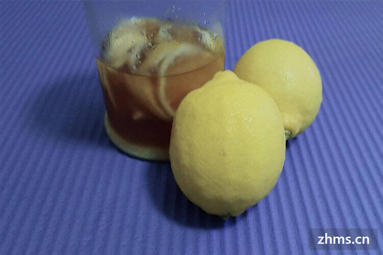 蜂蜜柠檬怎么做好吃呢，蜂蜜柠檬的功能有哪些