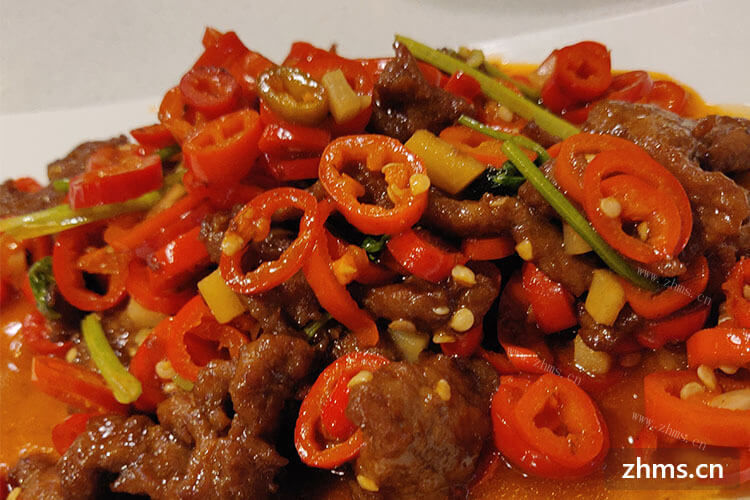 牛肉火锅有很多配菜，那么潮汕牛肉火锅都有啥配菜呢？