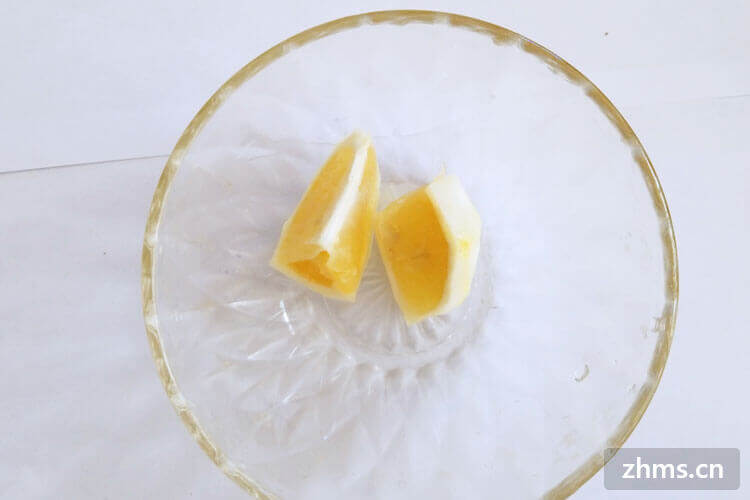 柠檬干减肥吗，柠檬干泡水有什么功效