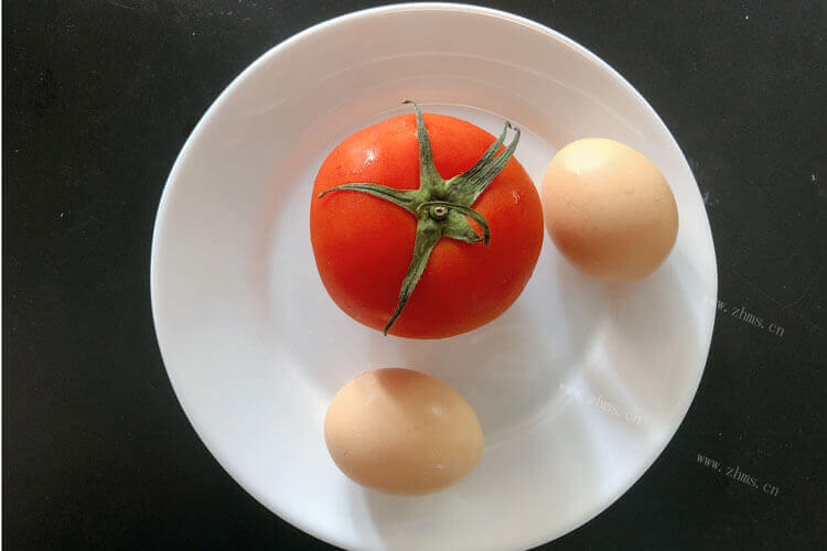 鸡蛋能蒸熟也能够煮熟，鸡蛋是蒸还是水煮熟的快？