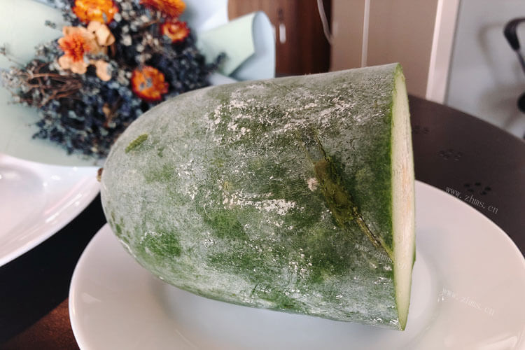 买了一点冬瓜，请问冬瓜玉米香菇排骨汤怎么做？