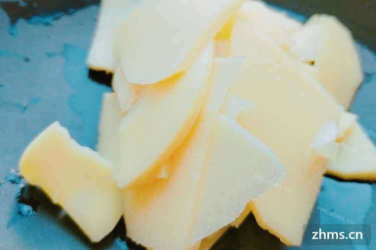 土豆和竹笋有什么比较家常的做法啊？可以介绍一下吗？