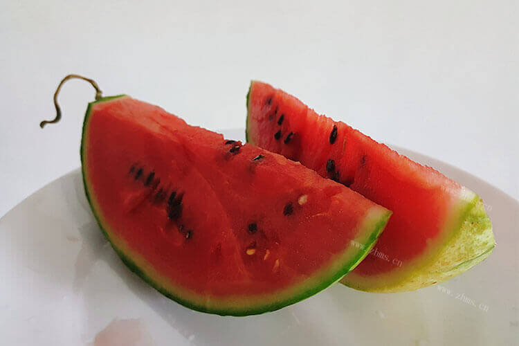 我把西瓜皮晒干了，西瓜皮晒干炒菜好吃吗？