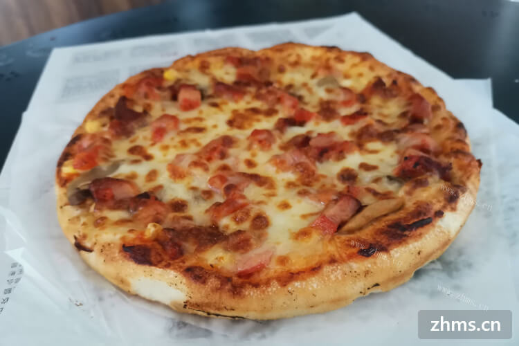 自制简单披萨应该怎么做呢？需不需要买很多东西？
