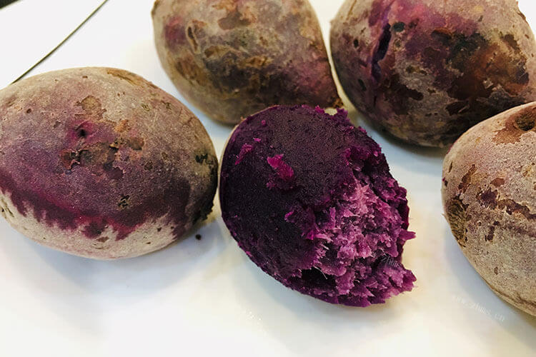买了紫薯回来，煮紫薯和蒸紫薯哪个好？