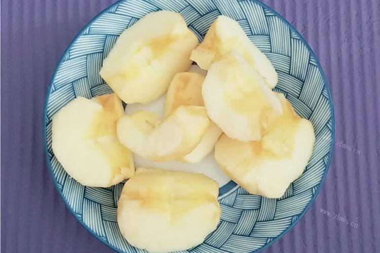 准备炖汤喝，苹果排骨汤的怎么做呢？