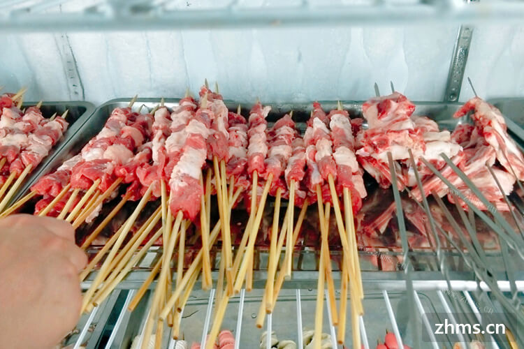 北京正宗烤全羊连锁店的加盟费用是多少钱呢？装修风格有要求吗？