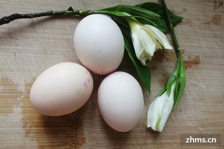 鸡蛋打开很稀是什么原因