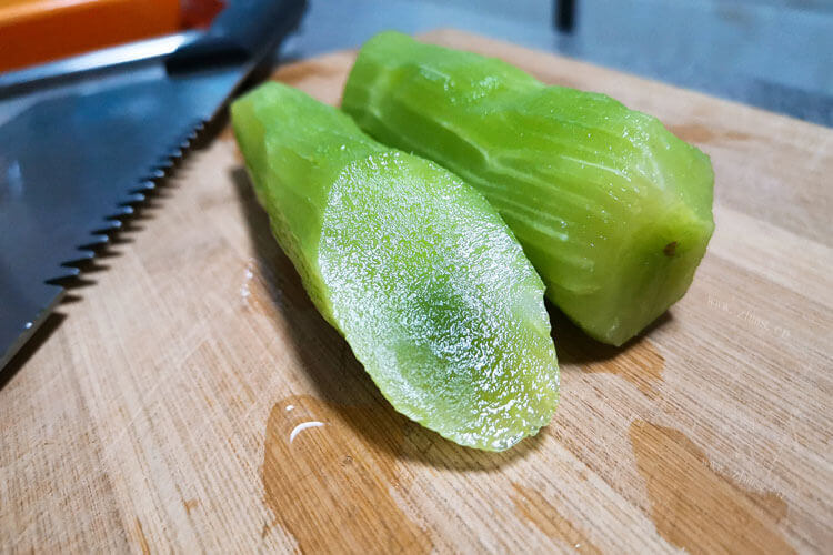 买了莴笋放在水里泡，莴笋用水泡一夜还可以吃吗
