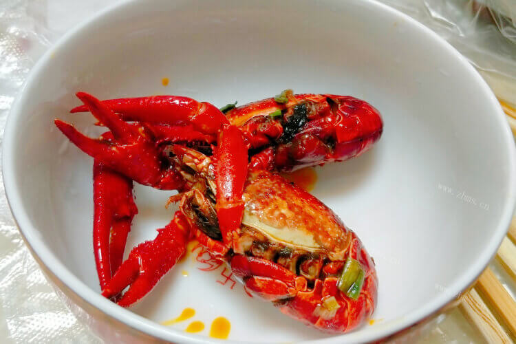 个人不是很喜欢吃辣椒，请问不吃辣的龙虾怎么烧好吃？