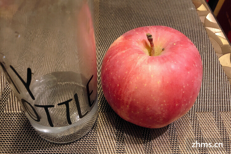 每天吃一个苹果减肥
