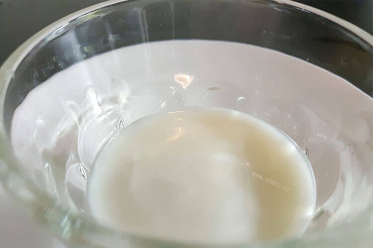 做炒酸奶的时候，炒酸奶一次用多少酸奶？