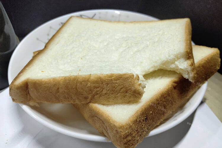 吐司面包不就是切片面包吗，吐司面包与切片面包的区别？