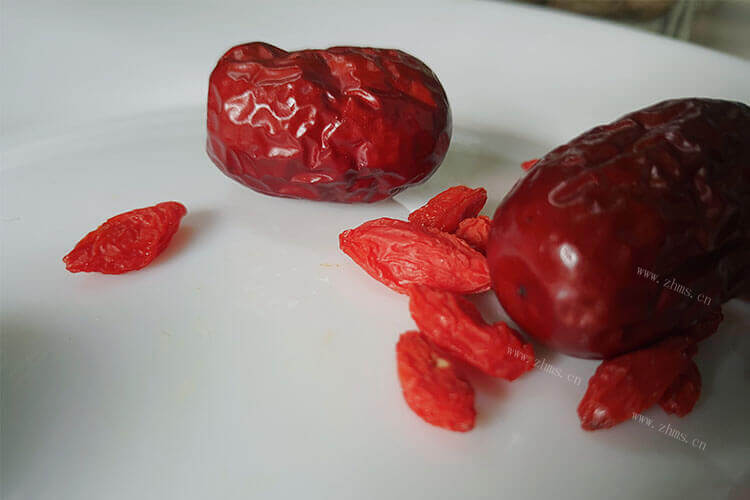 想吃豆包了，怎样蒸红枣豆包好吃？