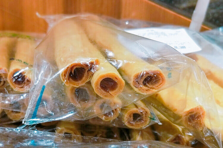 买了一些腐竹和冬菇，腐竹煲冬菇瘦肉汤怎么做？