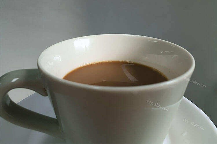 我想去买一点咖啡来喝，益昌咖啡和旧街场咖啡哪个咖啡比较好喝？