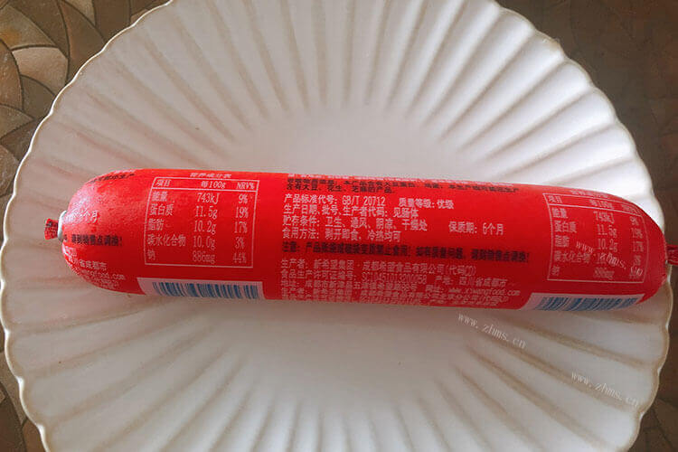 泡面里送了火腿肠，泡面搭档火腿肠可以直接吃吗？
